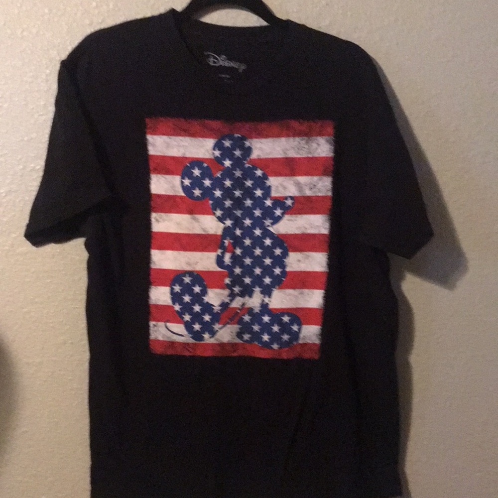 Disney T shirt size Large Unisex